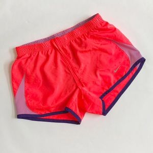 ❌ SOLD | Wmn Nike Running Shorts Bright Neon Pink